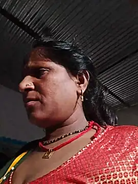 Trisha_sharmaa live cam on StripChat
