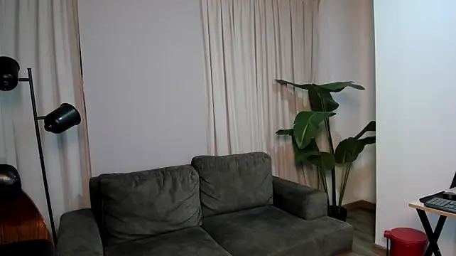 xdaniruiz live cam on StripChat