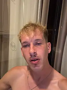 creampieboytim live cam on StripChat