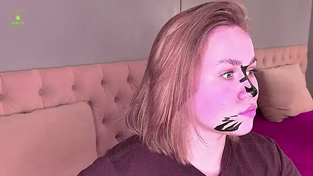 stacy_moorex live cam on StripChat