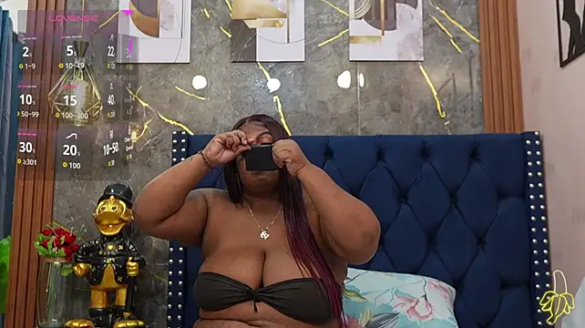 matureahomegirl live cam on StripChat