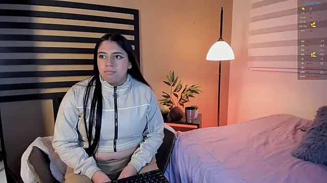 luna_cute__ live cam on StripChat