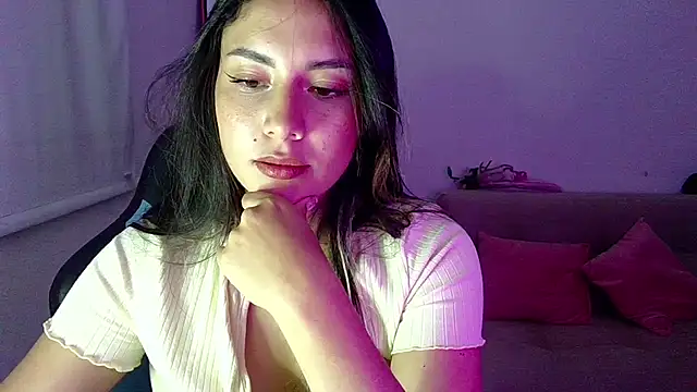 Lia_14_ live cam on StripChat