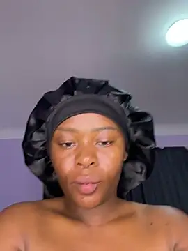 MiyaXo2 live sex cam
