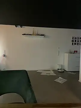 Just-Lilly live cam on StripChat