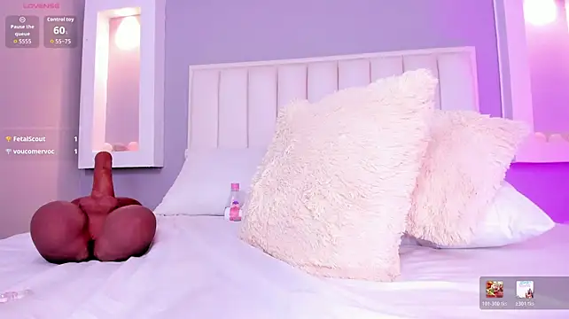 CapricornUwU live cam on StripChat