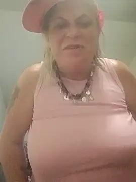 Playmate86 live cam on StripChat
