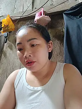 Sexxy-mymy live cam on StripChat