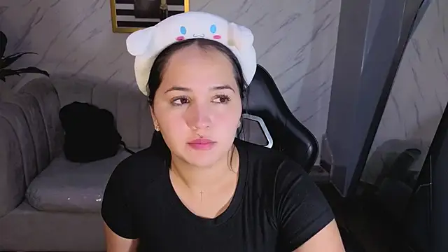 alisson_sweet_t live cam on StripChat