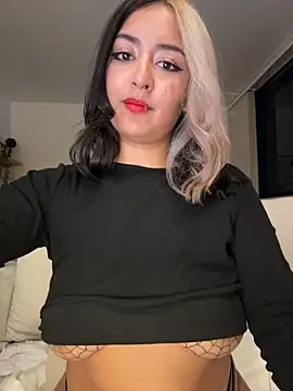 Rae_Lil_White live sex cam