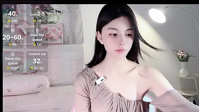 lvy-w live sex cam