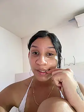 Danaeluxe live cam on StripChat