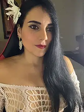 Miaswwe live cam on StripChat