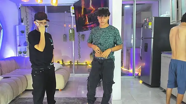 Houseofwarrios live sex cam