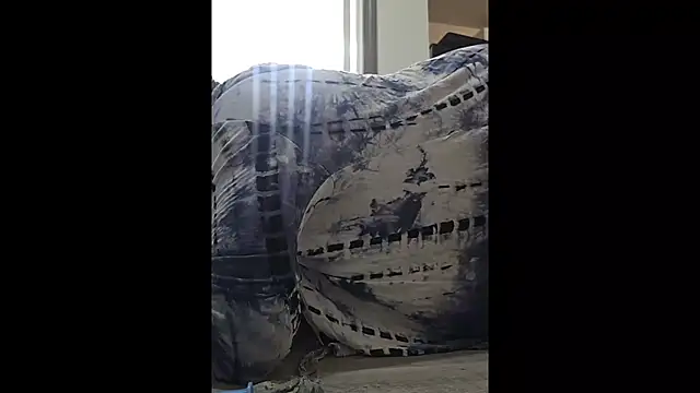 UncutHammer69 live sex cam