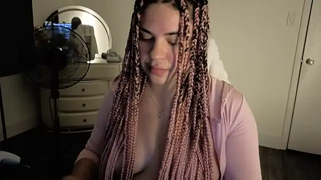 MelanieSaundersx live sex cam