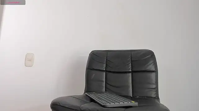 nikoleth live sex cam