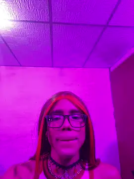Julian_Akerman live cam on StripChat