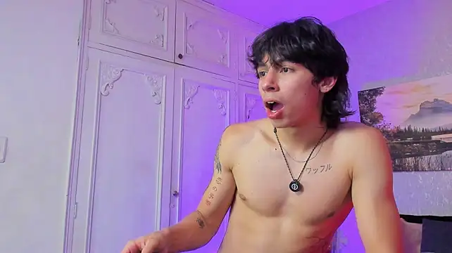 Tyler_durten live cam on StripChat