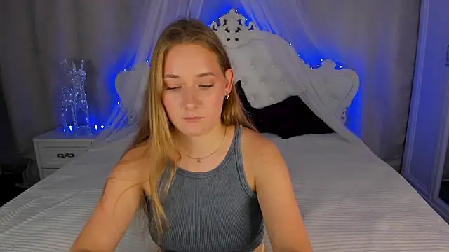 AlinaVice live cam