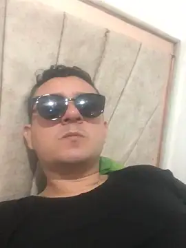 jlmg2388 live cam on StripChat