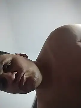 whiteass69 live sex cam
