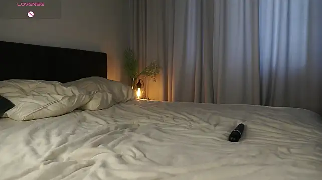LettySlovacek live cam on StripChat