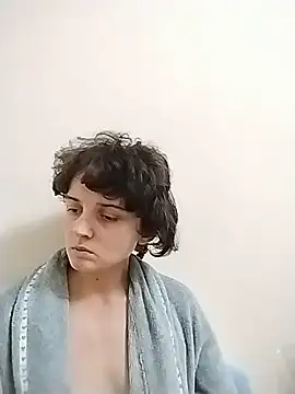 Amy01112 live cam on StripChat