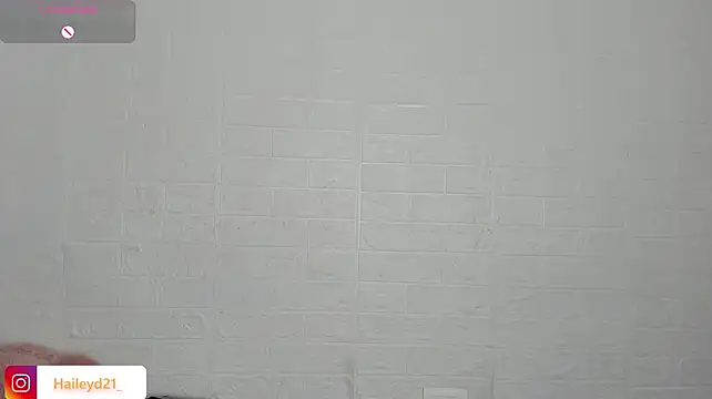HaileyDuke live cam on StripChat
