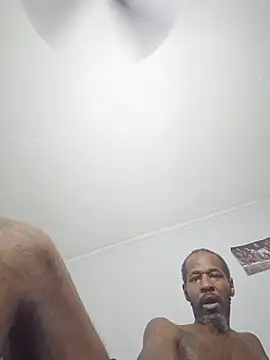 Boozle666 live cam on StripChat