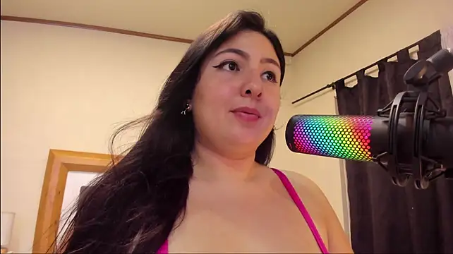 badsarita live cam on StripChat