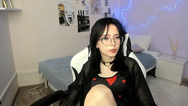 MargoLoooo live cam on StripChat