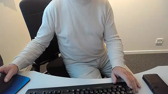 Buggemann live cam on StripChat