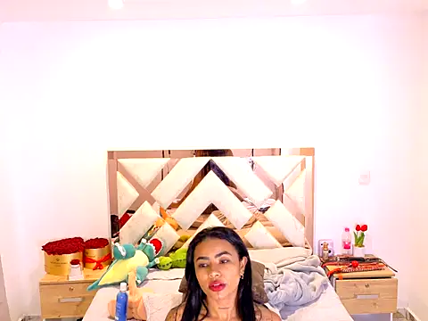 anneroaa live cam on StripChat