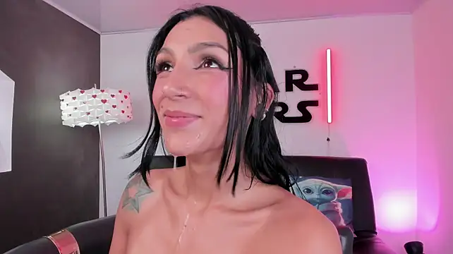 miss___evangeline live cam on StripChat