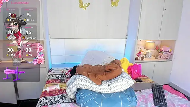 LilyWhitney live cam on StripChat
