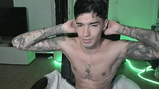 Damon__333 live cam on StripChat