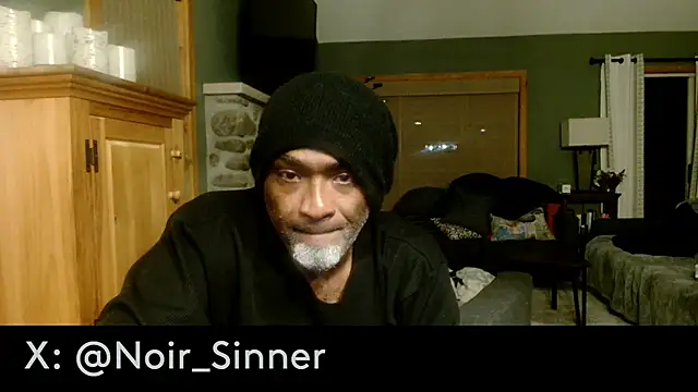 sinnernoir live cam on StripChat
