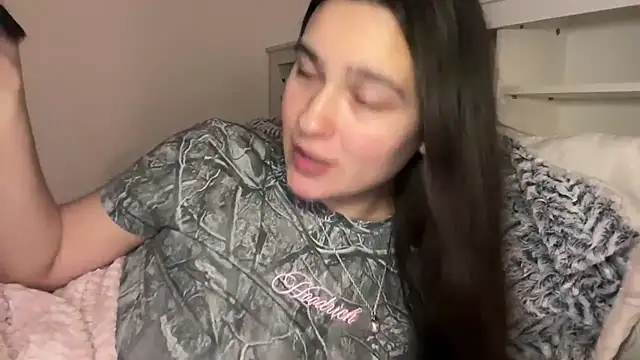 anitayurmoniii live cam on StripChat