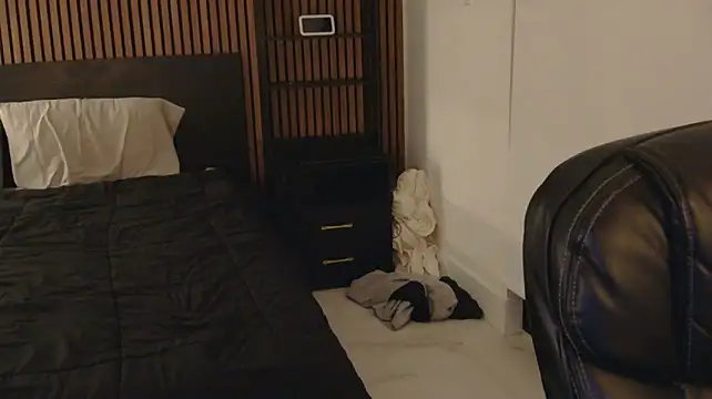 TheNicoRyder live cam on StripChat