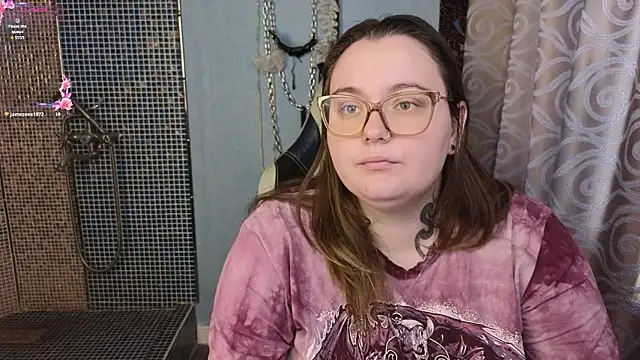 CatherineClaire live cam on StripChat