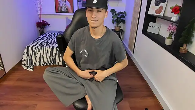 Benji23_ live cam on StripChat