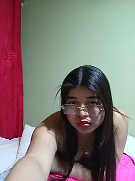 lalunitbonita live cam on StripChat