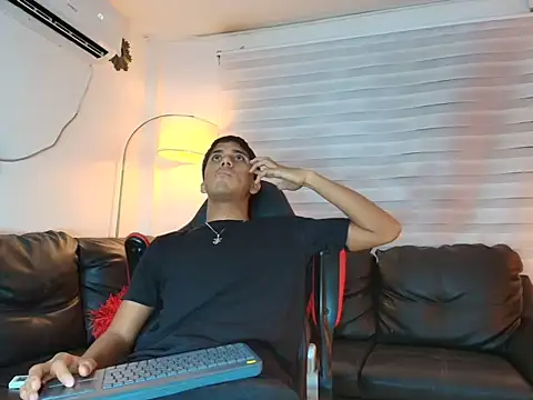 Adonixxx_capizzi22_ live sex cam