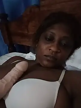 TenderE live cam on StripChat