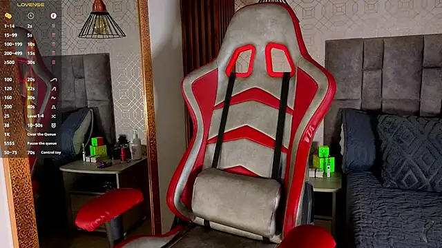isaacblaze_ live cam on StripChat