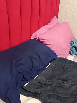 FreakyAngel3X live cam on StripChat