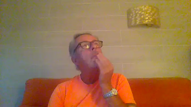 tuggy59 live cam on StripChat