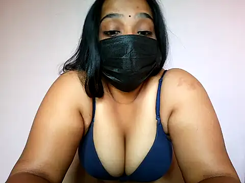 Mathi_cam live cam on StripChat