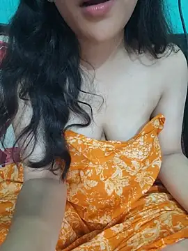 Spicy_Sizzler live cam on StripChat